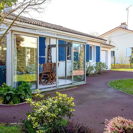 La Bruyere By Interhome * לה ברנרי-אן-רץ