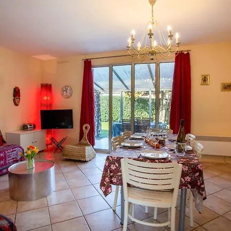 La Bruyere By Interhome לה ברנרי-אן-רץ