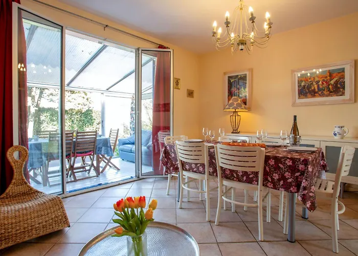 La Bruyere By Interhome בית נופש לה ברנרי-אן-רץ